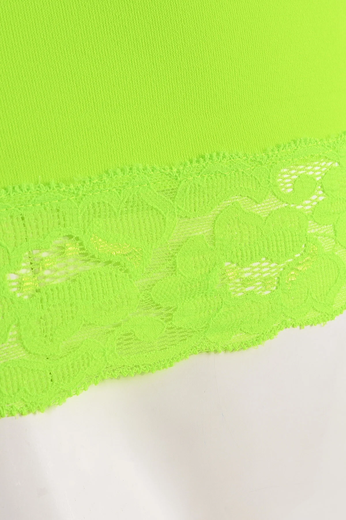 fosfor-yesil-seamless-dantelli-genis-askili-atlet-loya-138935-1.webp